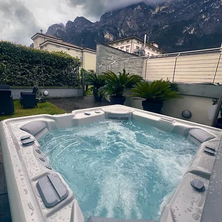 Lejlighedshotel Alle Palme 2*