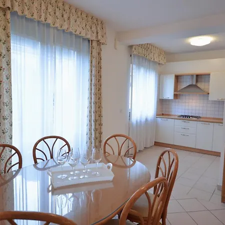 Apartmanhotel Alle Palme Riva del Garda
