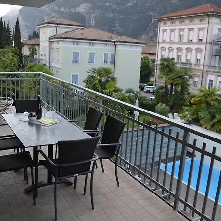Alle Palme 2* Riva del Garda