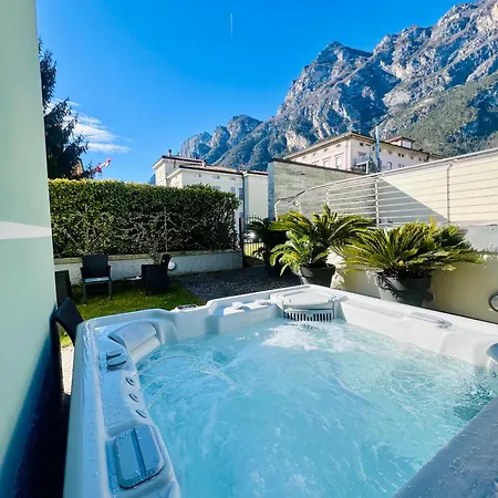 Apartmanhotel Alle Palme Riva del Garda