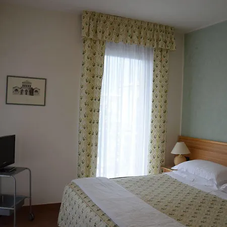 Alle Palme Apartmanhotel Riva del Garda